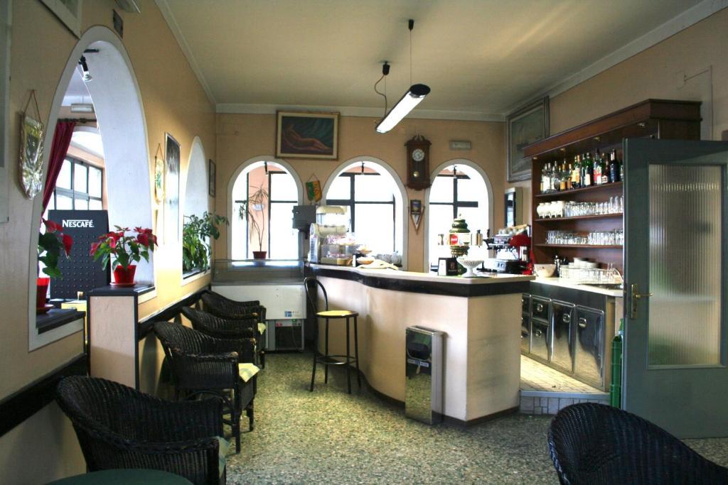 Hotel Olivi Salò Værelse billede