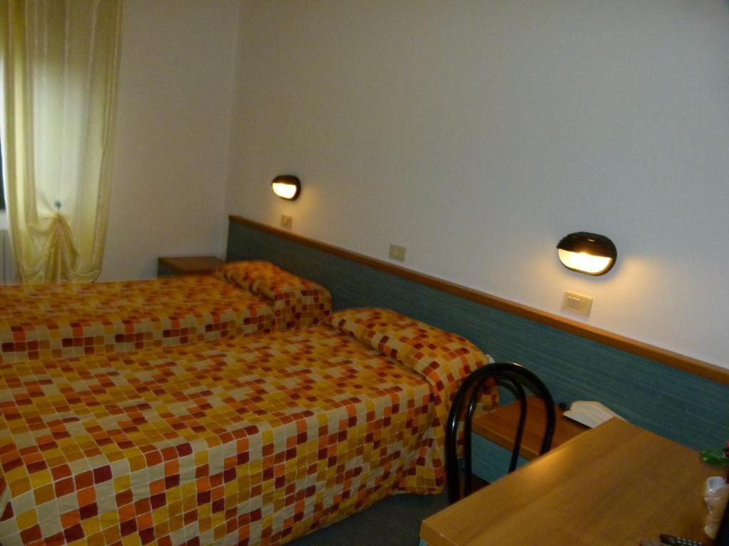 Hotel Olivi Salò Eksteriør billede
