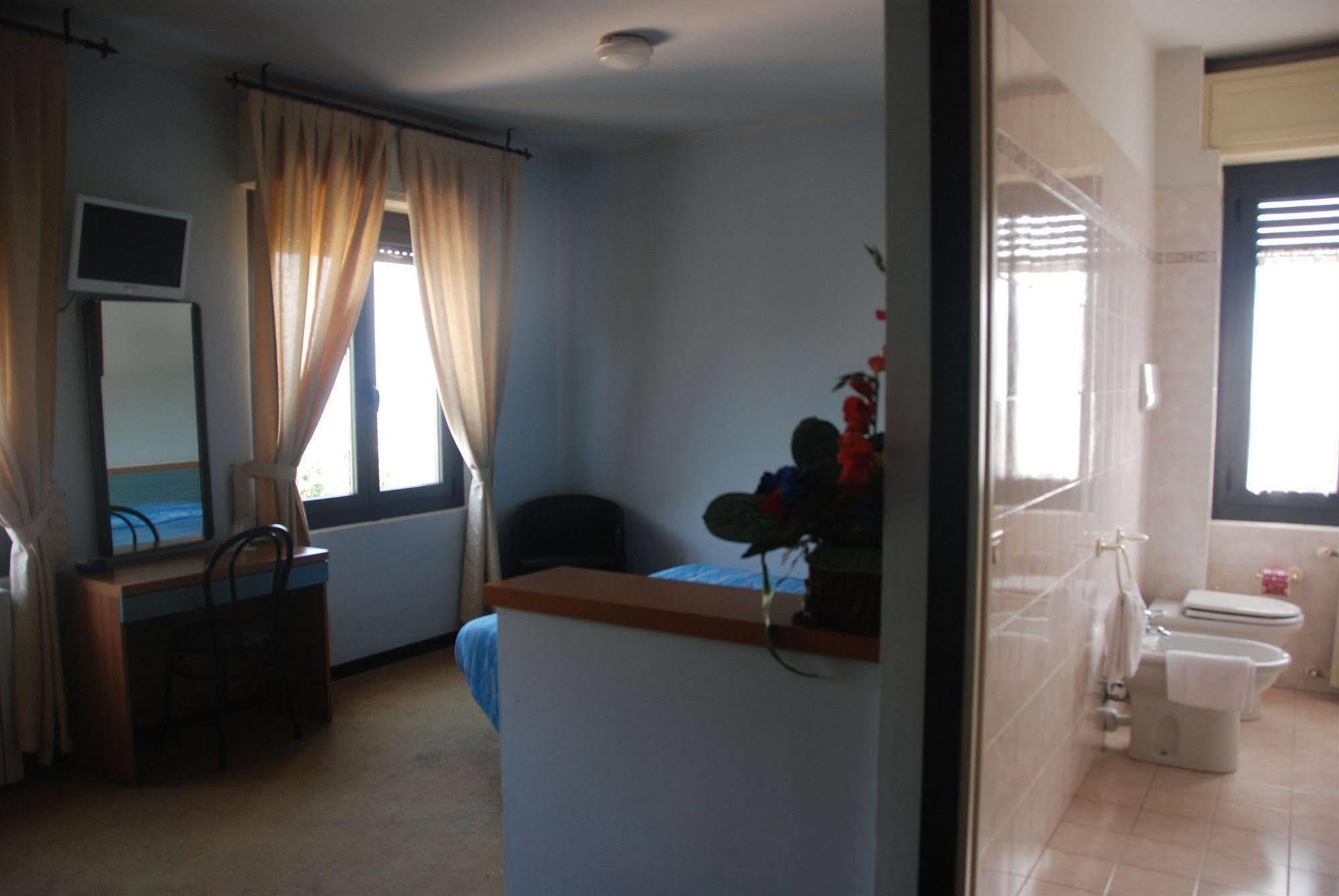 Hotel Olivi Salò Eksteriør billede