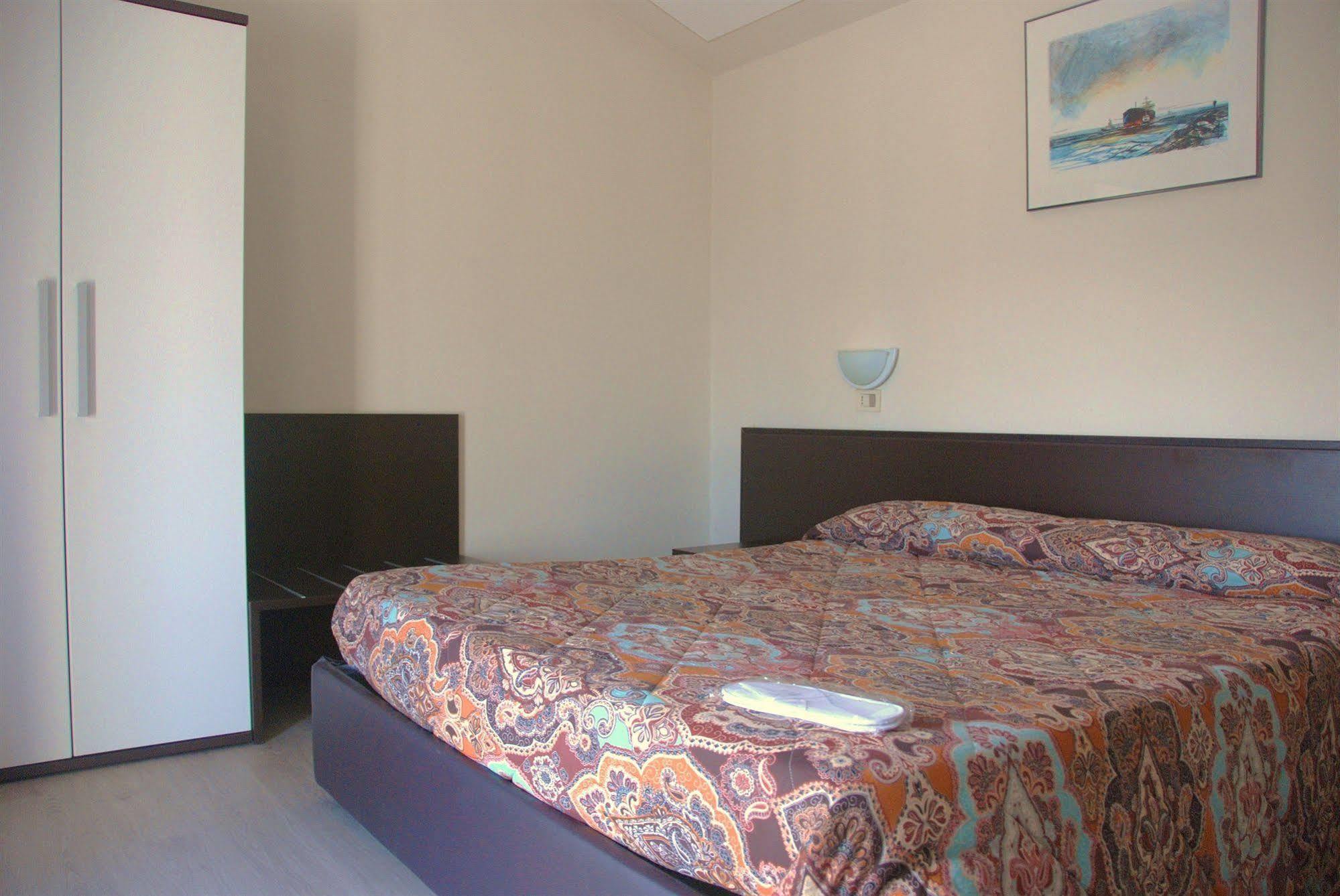 Hotel Olivi Salò Eksteriør billede