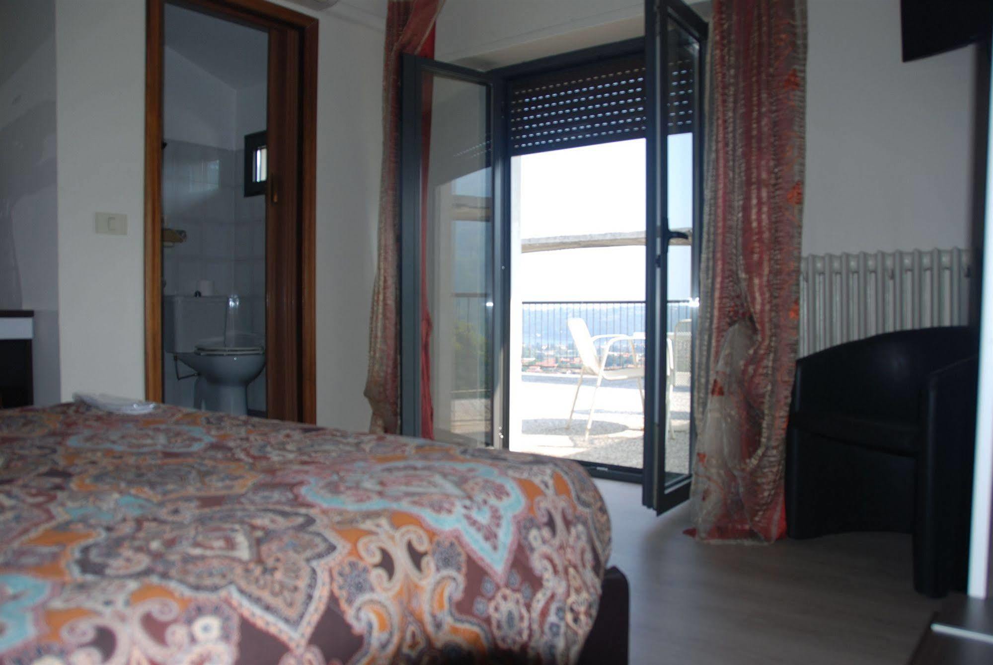 Hotel Olivi Salò Eksteriør billede