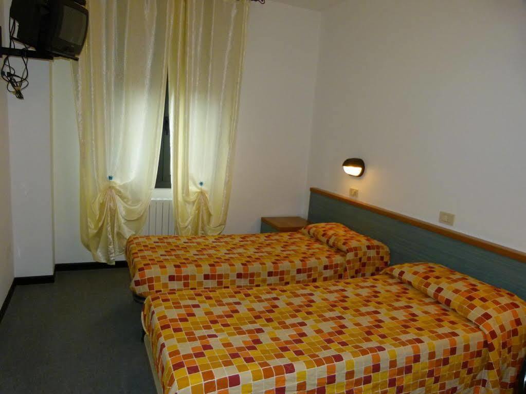 Hotel Olivi Salò Eksteriør billede