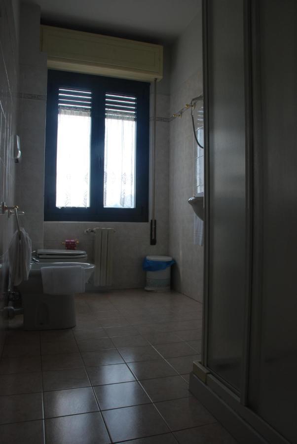 Hotel Olivi Salò Eksteriør billede